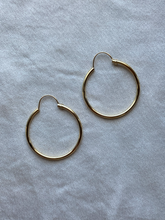 Load image into Gallery viewer, Vintage 14K Gold Hoops
